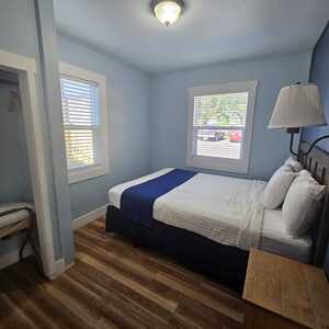 Cottage 124 - 2 Doubles Beds / Kitchen Photo 4