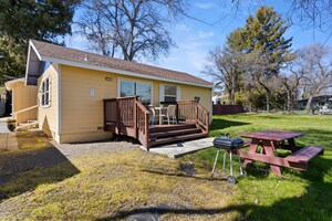 Cottage 122 - 2 Queen and 2 Double Beds Photo 1