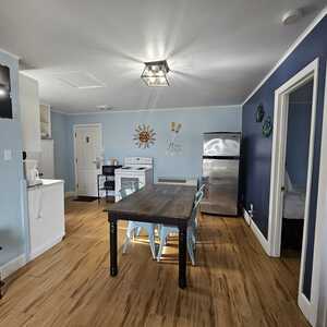 Cottage 122 - 2 Queen and 2 Double Beds Photo 6